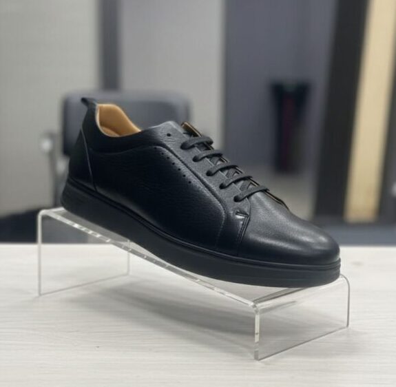 Basket en Cuir Noir « B30 »