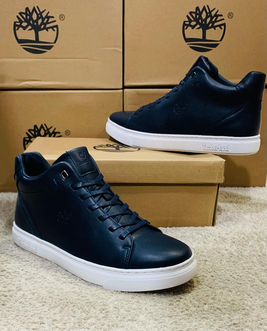 BASKET MONTANTE NOIR-BLANC
