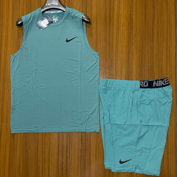 Ensemble Débardeur et Short de Sport