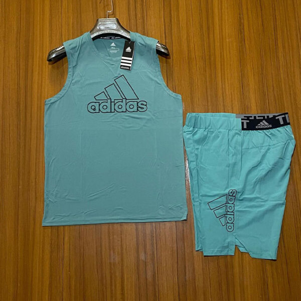 Ensemble Débardeur et Short de Sport