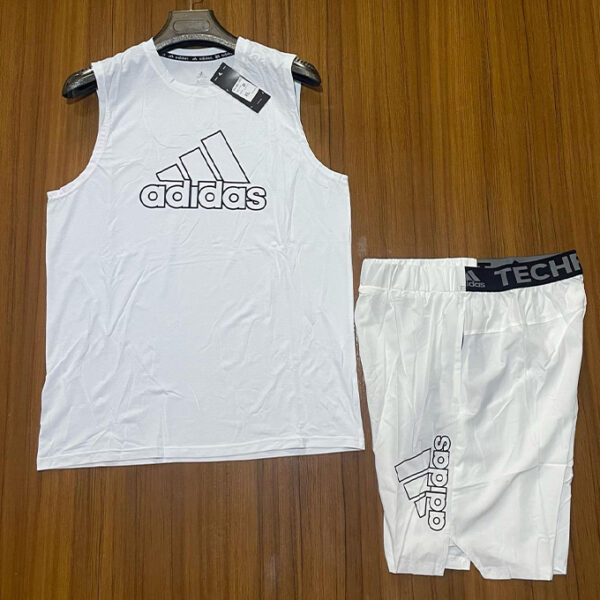 Ensemble Débardeur et Short de Sport