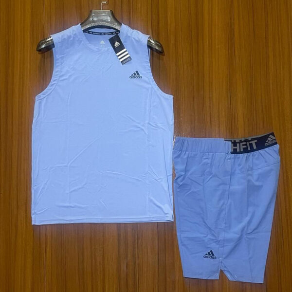 Ensemble Débardeur et Short de Sport