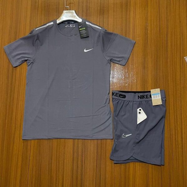Tenue de Sport T-Shirt et Short