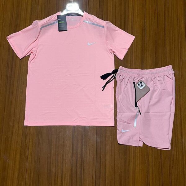 Tenue de Sport T-Shirt et Short