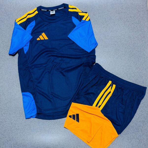 Tenue de Sport T-Shirt et Short