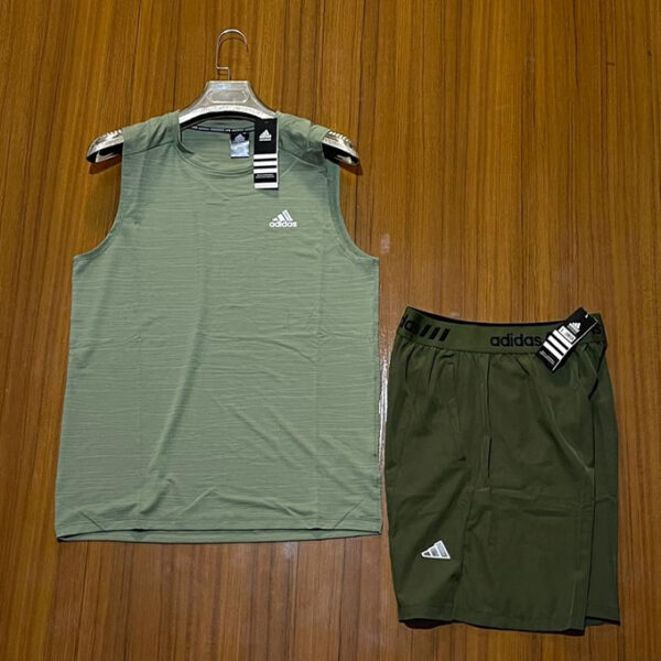 Tenue de Sport Débardeur et Short