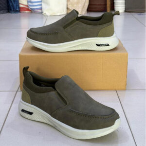 Basket Sketchers léger 125 grs