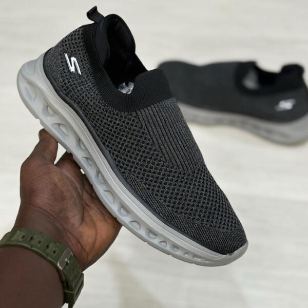 Basket Sketchers léger 125 grs