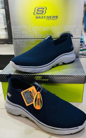 Basket Skechers Bleu léger 125grs