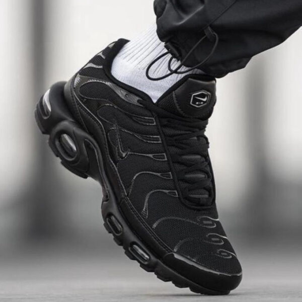 Chaussure Basket - Nike - Noir