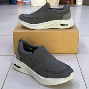 Basket Sketchers léger 125 grs