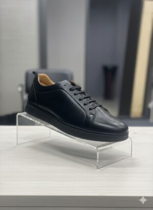 Basket en Cuir Noir "B30"