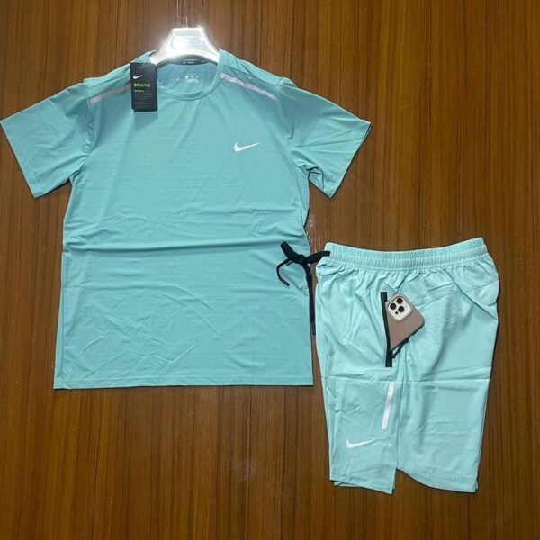 Tenue de Sport T-Shirt et Short