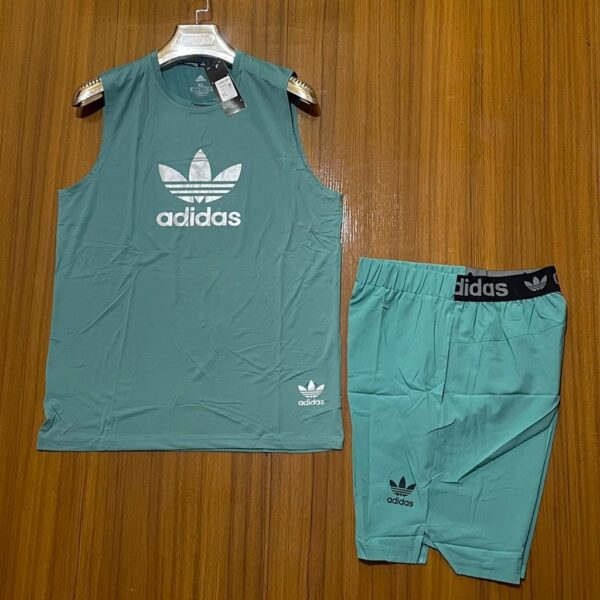 Tenue de Sport Débardeur et Short