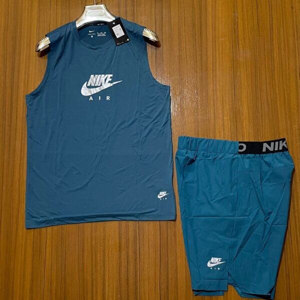 Tenue de Sport Débardeur et Short