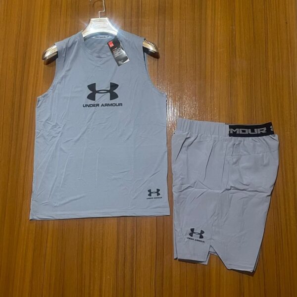 Tenue de Sport Débardeur et Short